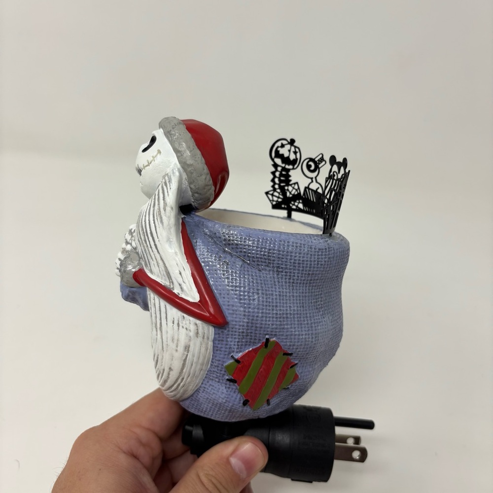 Scentsy Mini Wax Warmer Santa Jack Skellington Nightmare Before Christmas - Picture 5 of 8